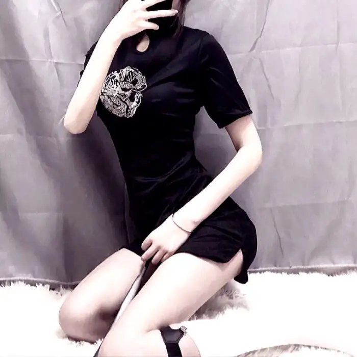 黄金公主：敌中突破